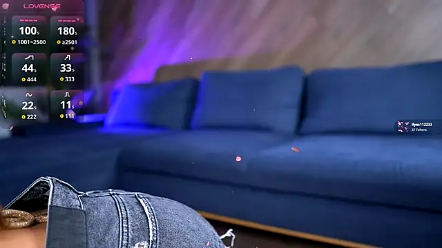 EsmeAinsley online show from 12/14/25, 02:51