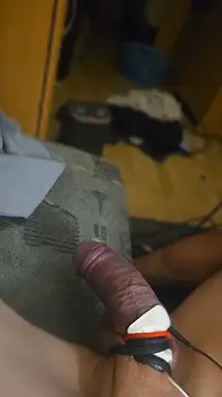 LongUKMakeYouSquirt online show from 03/14/26, 12:05