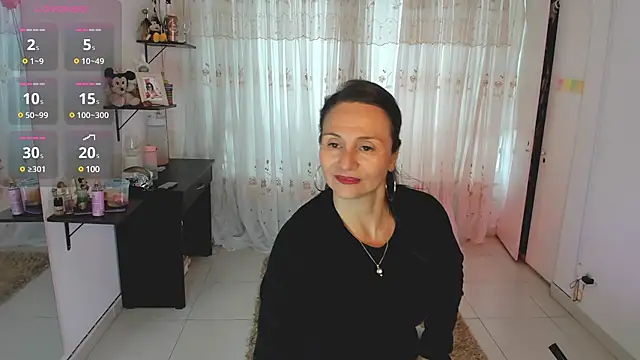 lollita 23  online show from 03/11/25, 09:15
