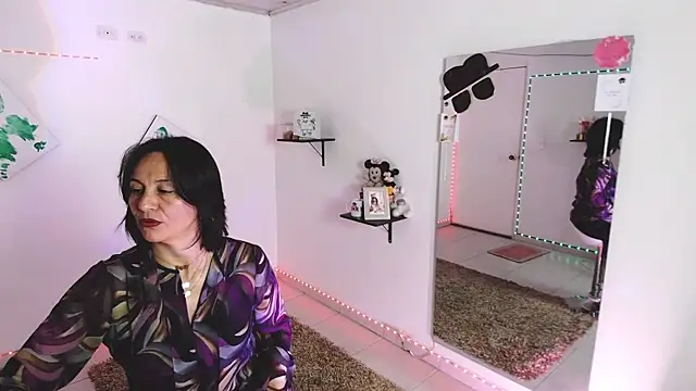 lollita 23  online show from 09/26/25, 03:08