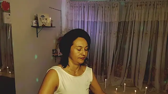 lollita 23  online show from 10/18/25, 08:44