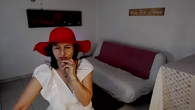 Snapshot of lollita_23_ chatting on 11/28/25, 07:47 lollita 23 online show from 11/28/25, 07:47