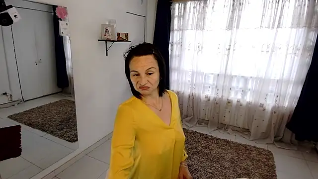 lollita 23  online show from 05/16/26, 07:46