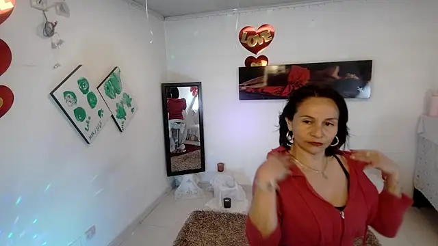 lollita 23  online show from 05/06/26, 07:29