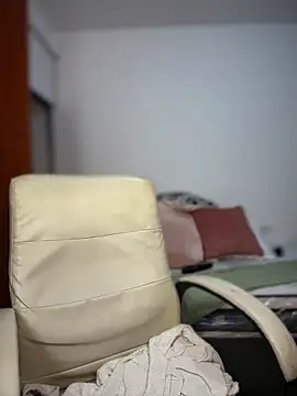 horny roomiess online show from 05/11/26, 01:29