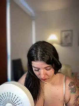 Snapshot of horny_roomiess chatting on 02/26/26, 01:11 horny roomiess online show from 02/26/26, 01:11