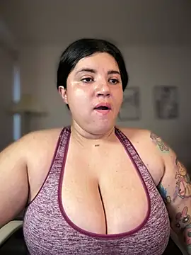 Snapshot of horny_roomiess chatting on 01/31/26, 10:19 horny roomiess online show from 01/31/26, 10:19