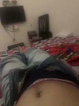 hornyguy271192 online show from 11/04/25, 06:01