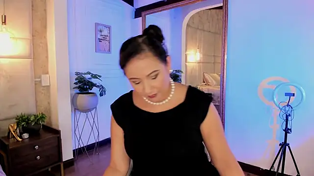 Victoria-Harper online show from 03/16/25, 03:17