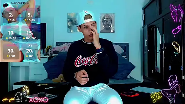 Liamscott  online show from 09/28/25, 10:06