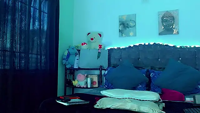 Snapshot of Liamscott_ chatting on 02/22/26, 07:37 Liamscott online show from 02/22/26, 07:37