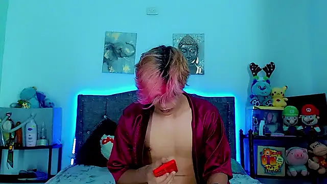 Snapshot of Liamscott_ chatting on 12/19/25, 11:29 Liamscott online show from 12/19/25, 11:29