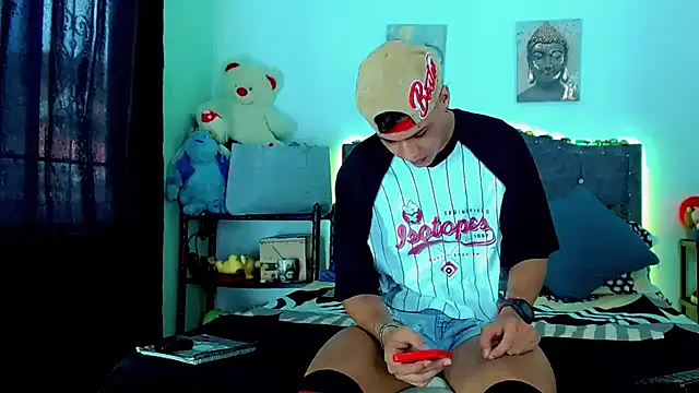 Liamscott  online show from 03/07/26, 08:03