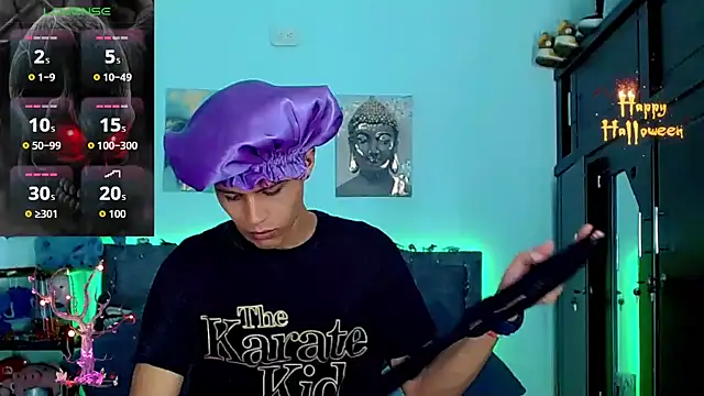 Liamscott  online show from 10/19/25, 07:27