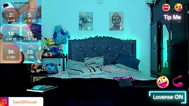 Liamscott  online show from 11/09/25, 09:41