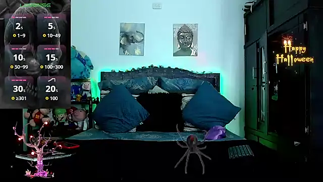 Liamscott  online show from 10/22/25, 07:13