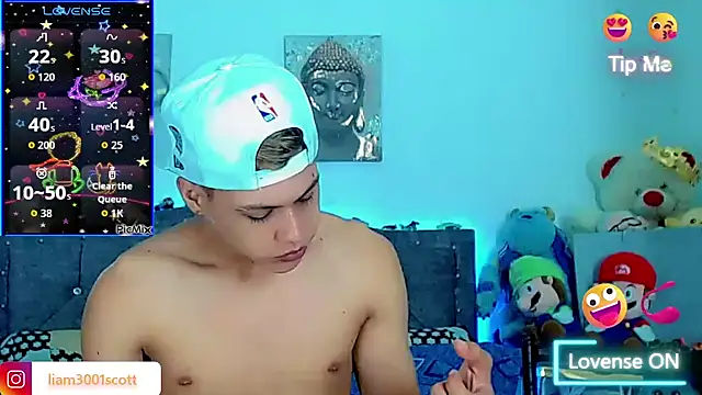 Liamscott  online show from 11/20/25, 08:31