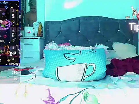 Liamscott  online show from 03/18/25, 06:06