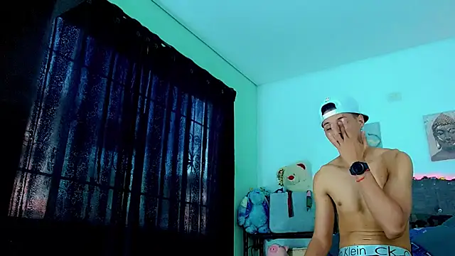 Snapshot of Liamscott_ chatting on 02/24/26, 09:48 Liamscott online show from 02/24/26, 09:48