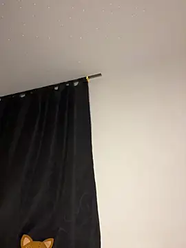 JulianaCastillo online show from 04/07/26, 09:22