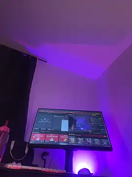 JulianaCastillo online show from 02/19/26, 09:28