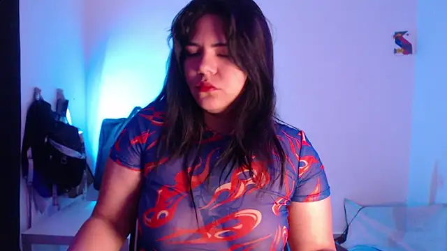 JulianaCastillo online show from 11/20/25, 09:32