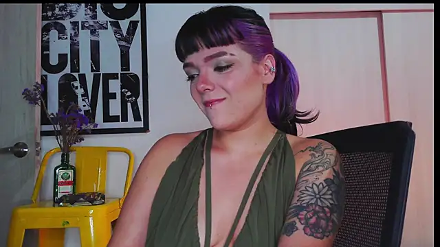 purple em69 online show from 02/27/26, 03:40