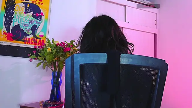 purple em69 online show from 03/19/25, 08:45