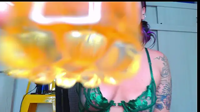 purple em69 online show from 04/05/26, 09:10