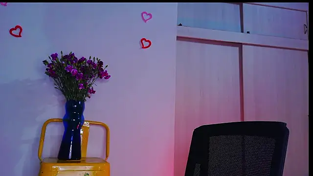 purple em69 online show from 02/22/26, 05:21