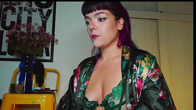 purple em69 online show from 05/10/26, 06:06