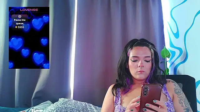 purple em69 online show from 09/10/25, 08:41