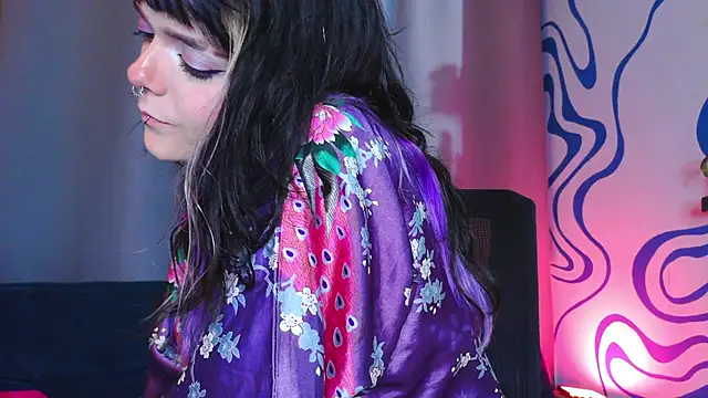 purple em69 online show from 10/02/25, 04:27