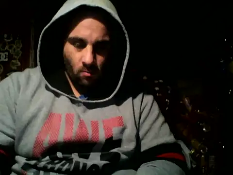 Snapshot of geriker chatting on 11/15/25, 12:58 geriker online show from 11/15/25, 12:58