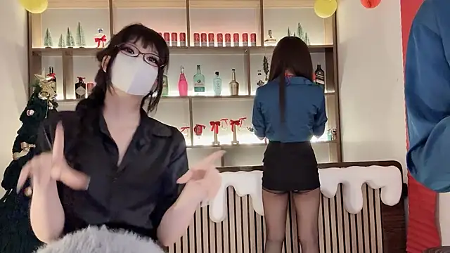 Jennie Spa online show from 04/18/26, 01:02