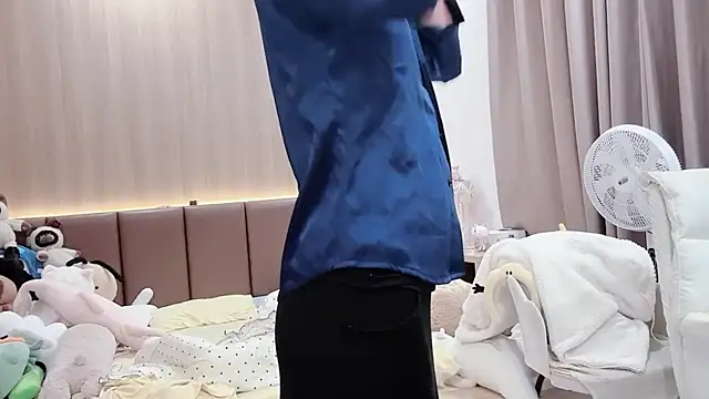 Jennie Spa online show from 12/15/25, 02:34