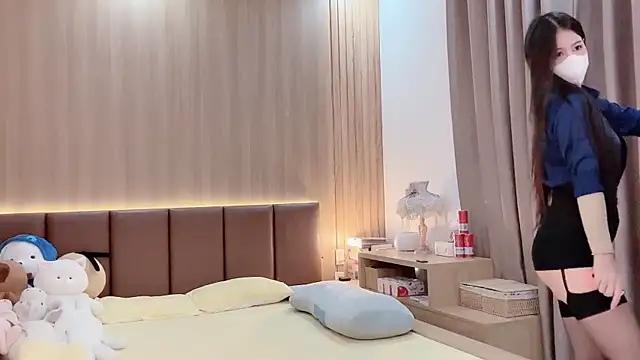 Jennie Spa online show from 10/04/25, 03:35