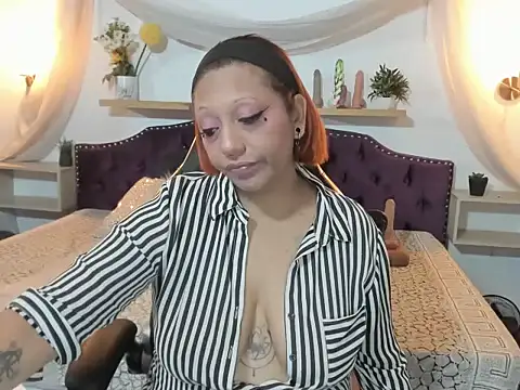 Snapshot of Destiny__Hall chatting on 11/25/25, 04:13 Destiny Hall online show from 11/25/25, 04:13