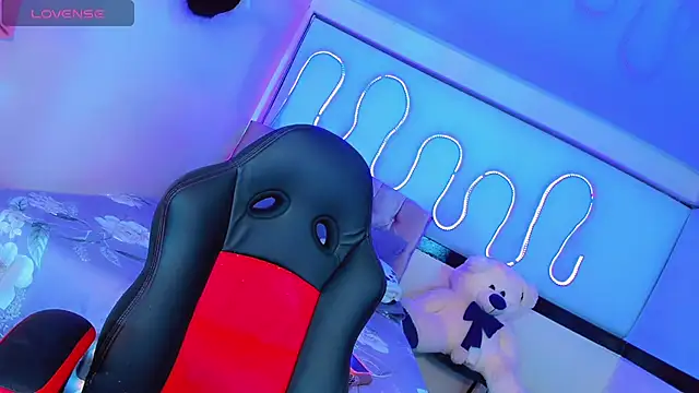 Snapshot of Jessica_smith_1 chatting on 10/25/25, 11:38 Jessica smith 1 online show from 10/25/25, 11:38