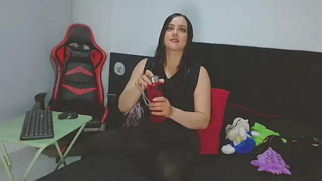 Noamartin  online show from 04/24/26, 02:35