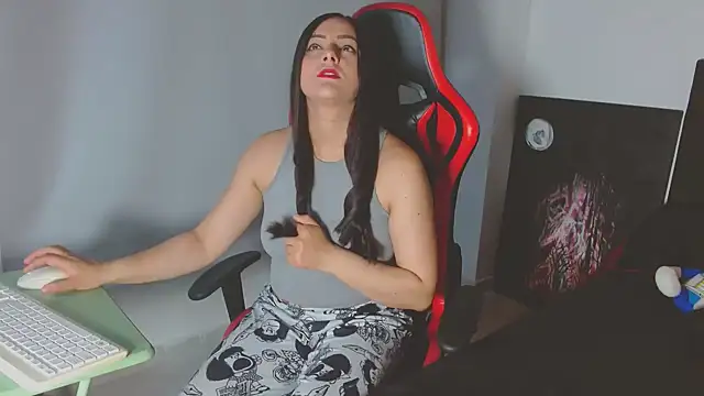 Noamartin  online show from 03/25/26, 01:50