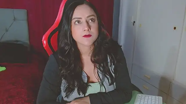 Noamartin  online show from 01/05/26, 10:24