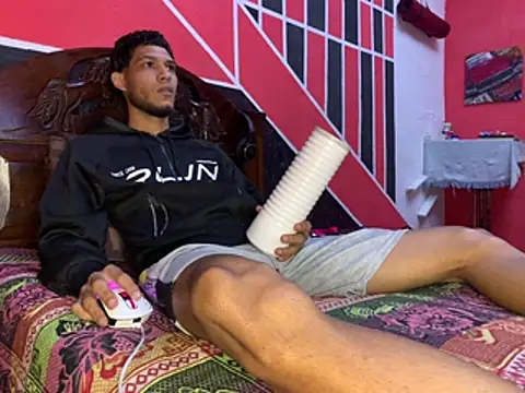 tanned boy online show from 06/09/26, 01:12