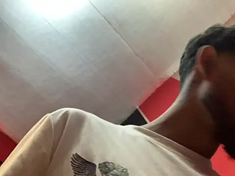 tanned boy online show from 04/02/26, 09:38