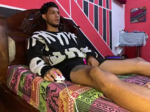 tanned boy online show from 06/16/26, 09:53