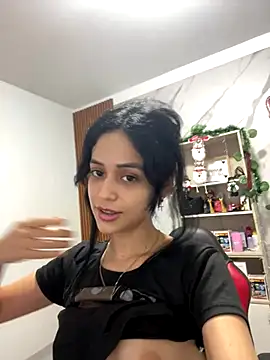 HannaSexyy online show from 12/17/25, 05:23