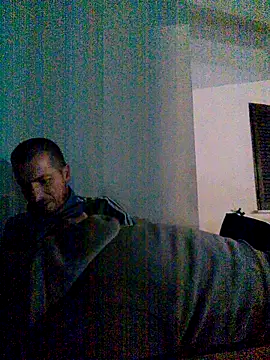 tinybear79 online show from 10/06/25, 09:37