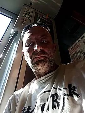 tinybear79 online show from 05/30/26, 02:55