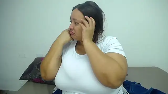 CrushOnMe  online show from 10/04/25, 12:39