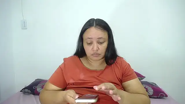 Snapshot of CrushOnMe_ chatting on 07/17/26, 03:15 CrushOnMe online show from 07/17/26, 03:15